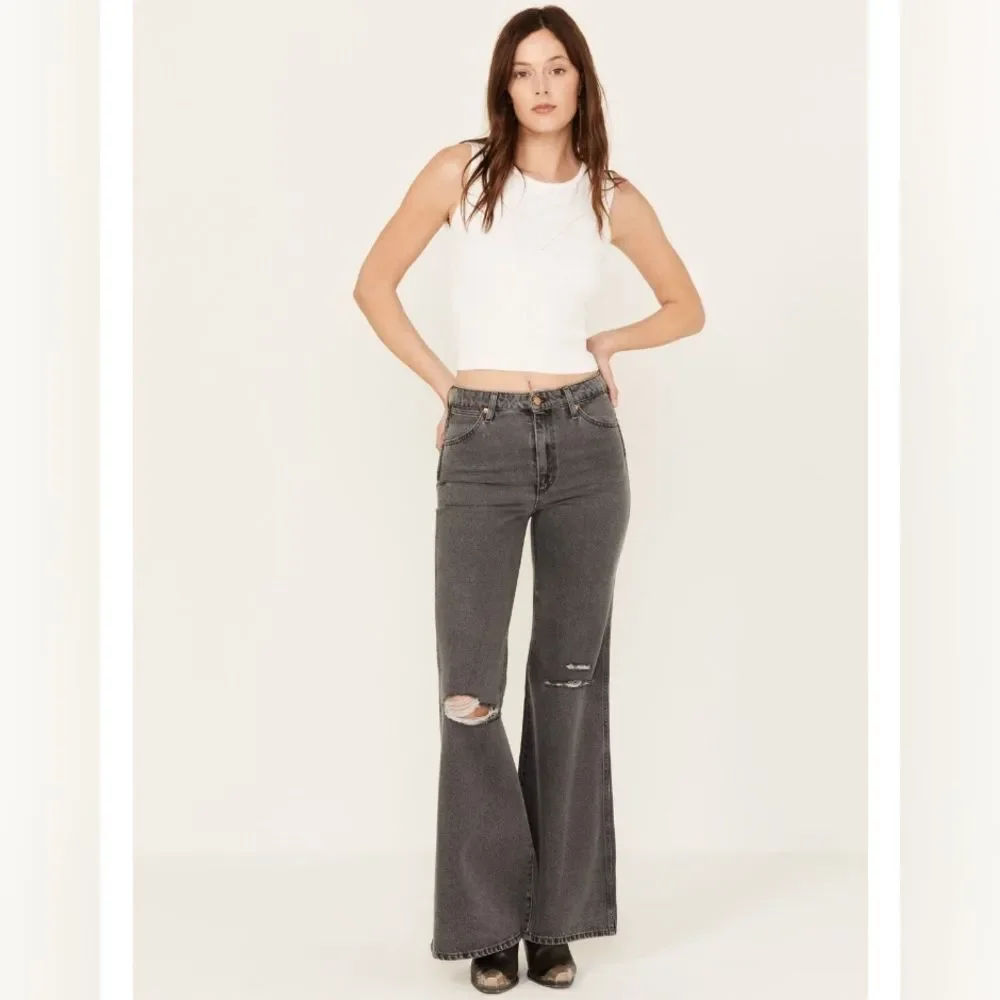 Wrangler Wanderer 622 High Rise Flare Jeans NWT 27x34 Tall Heart Patch Grey - Picture 2 of 16